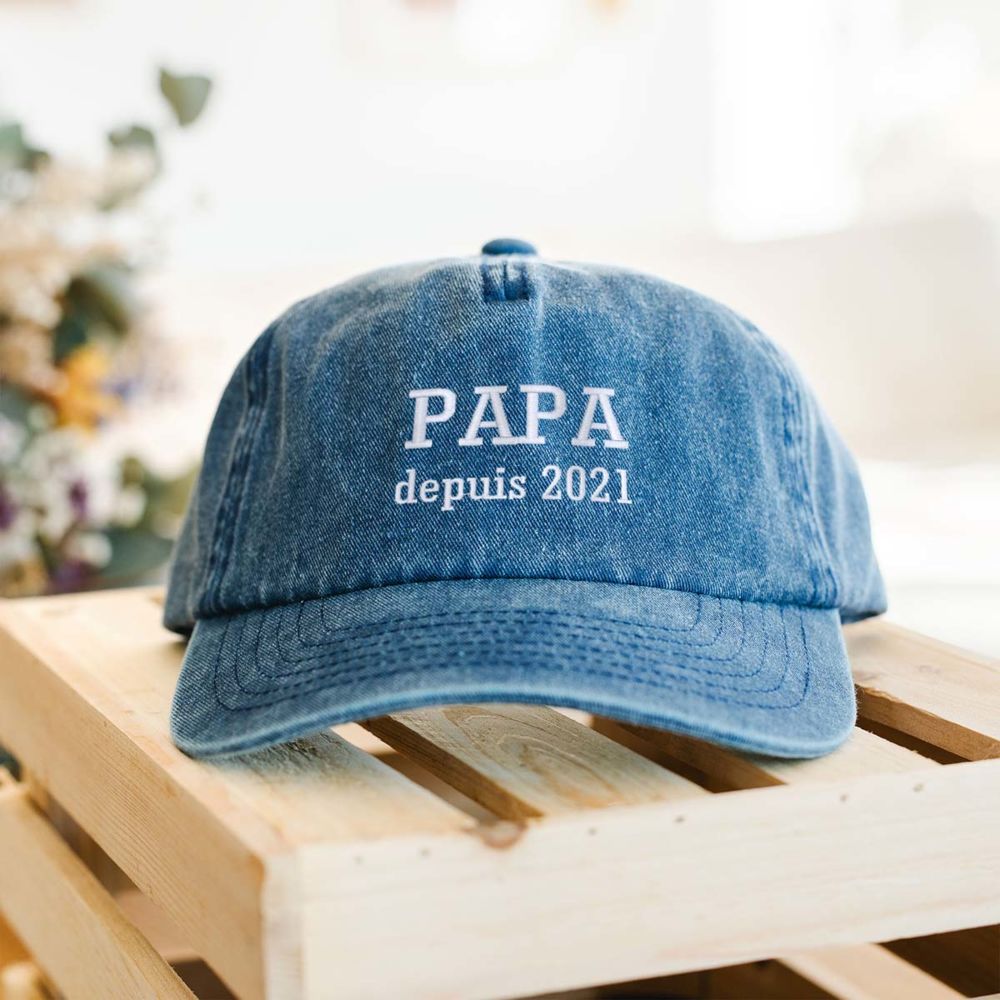 Casquette personnalisable avec 2 lignes de texte